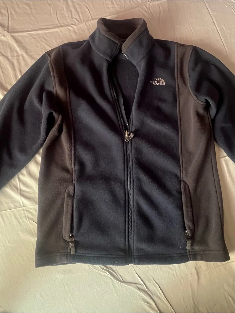 The North Face Men’s Black and Dark Gray Lightweight Fleece Jacket
